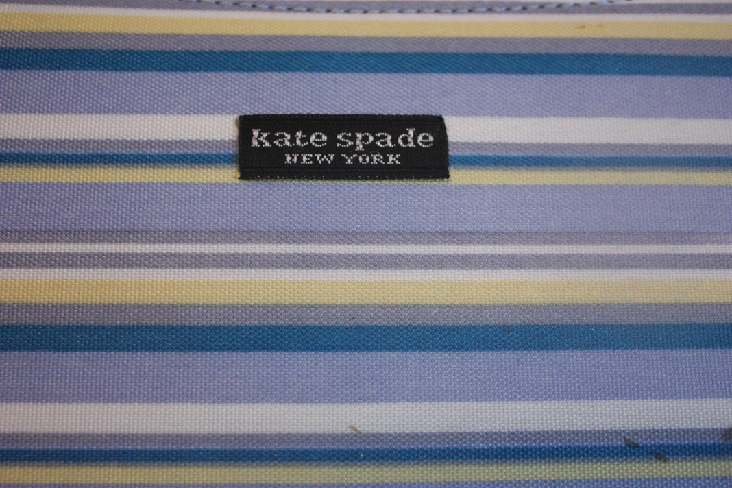 Kate Spade New York Knott Striped Woven Fabric Medium Crossbody Tote  Classic Blue Multi One Size : Clothing, Shoes & Jewelry - Amazon.com